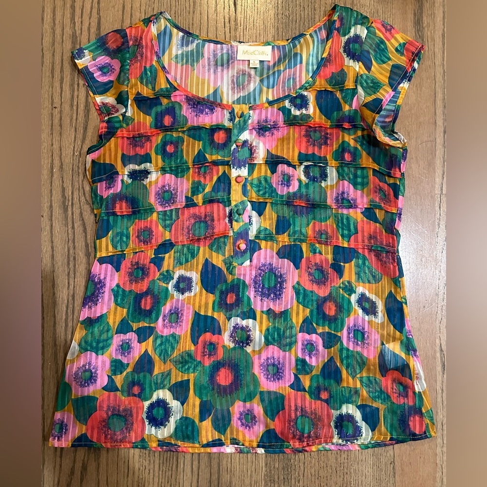 ModCloth Floral Short Sleeve Blouse-Size Small